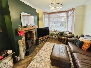 Lounge- click for photo gallery